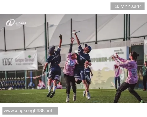 深圳飞盘队如何引领运动飞盘热潮并推动整体体育发展解析 深圳飞盘队如何引领运动飞盘热潮并推动整体体育发展解析