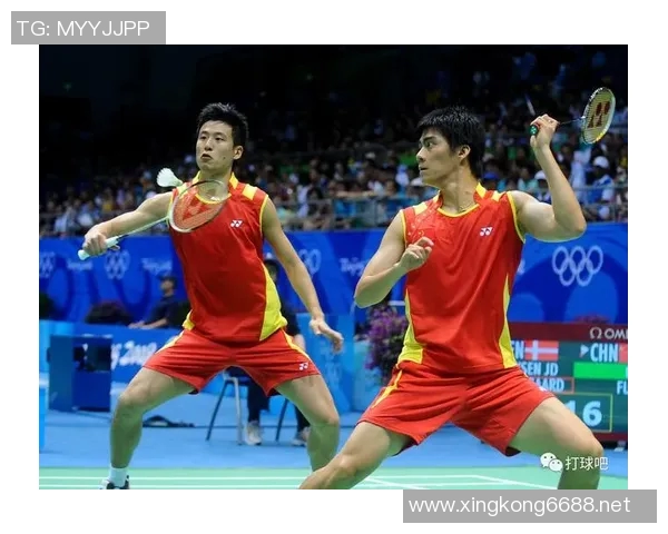 成都羽毛球队战术对比深度解析与实战应用探讨 成都羽毛球队战术对比深度解析与实战应用探讨